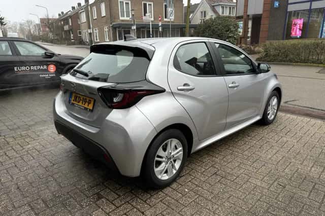 Mazda 2 Hybrid (2025) thumbnail 5