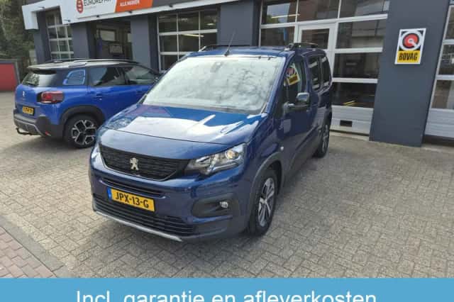 Peugeot Rifter (2019) thumbnail 1