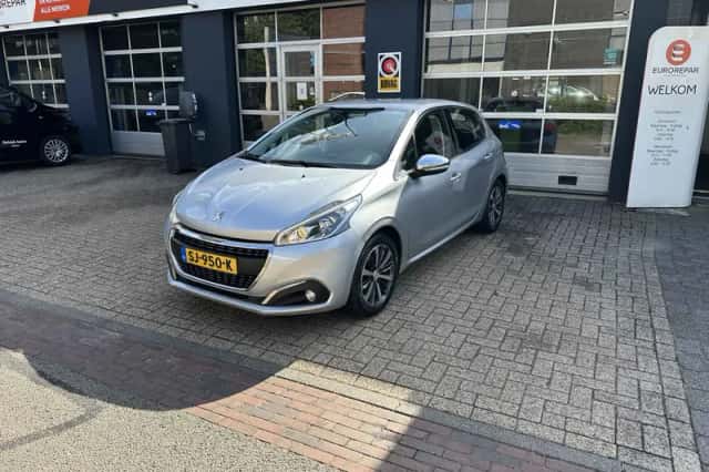 Peugeot 208 (2017) thumbnail 1