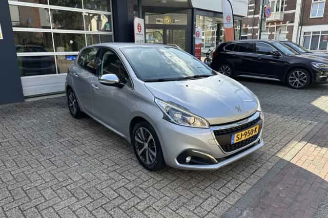 Peugeot 208 (2017) thumbnail 6