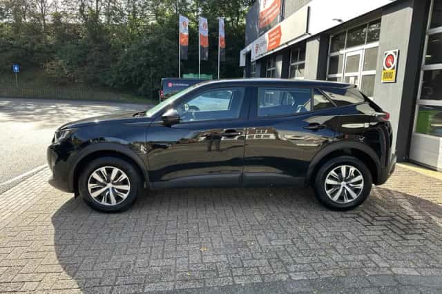 Peugeot 2008 (2020) thumbnail 2