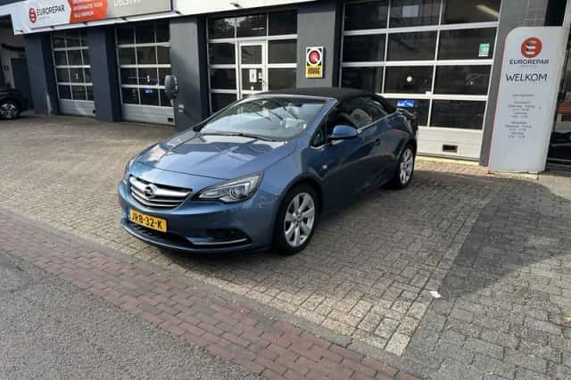 Opel Cascada (2015) thumbnail 1