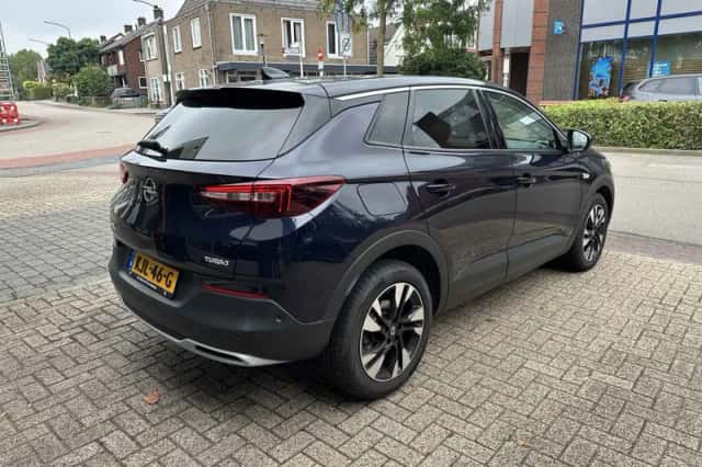 Opel Grandland (2019) thumbnail 5