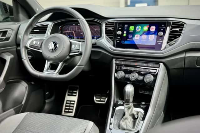 Volkswagen T-Roc (2021) thumbnail 3