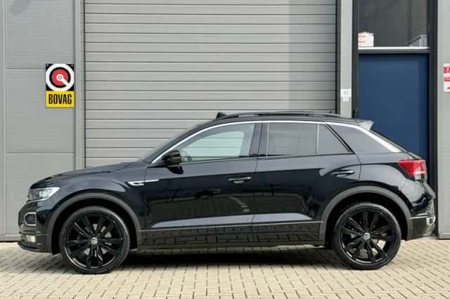 Volkswagen T-Roc (2021) thumbnail 5