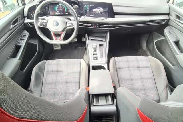 Volkswagen Golf (2021) thumbnail 6