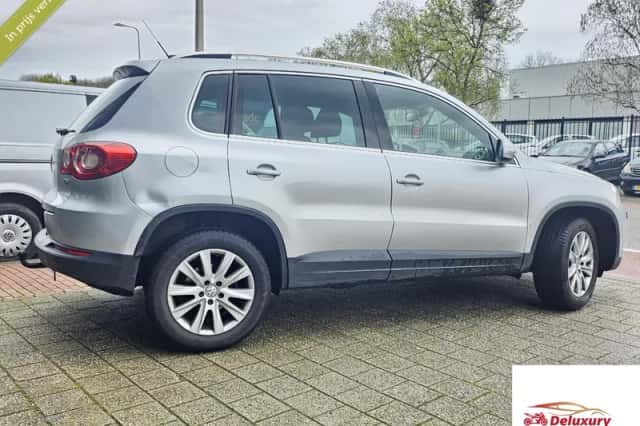 Volkswagen Tiguan (2007) thumbnail 5