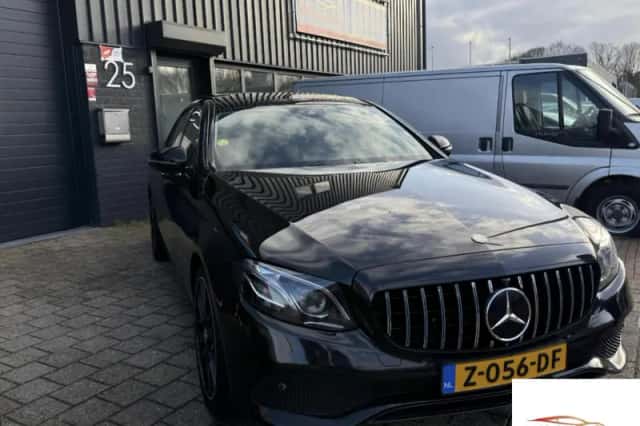 Mercedes-Benz E-Klasse (2016) thumbnail 2
