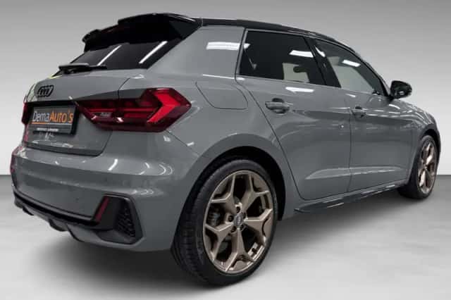 Audi A1 (2019) thumbnail 2
