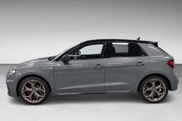 Audi A1 (2019) thumbnail 3