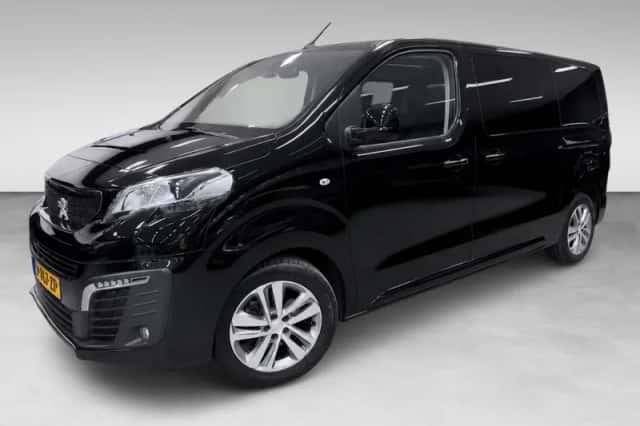 Peugeot E-Traveller (2021) thumbnail 4