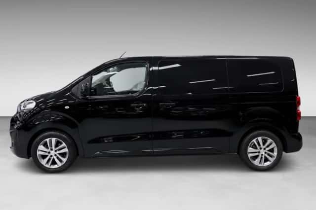 Peugeot E-Traveller (2021) thumbnail 5