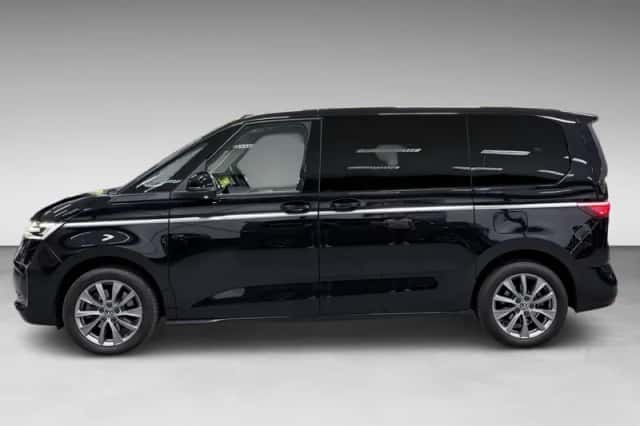 Volkswagen Multivan (2022) thumbnail 4