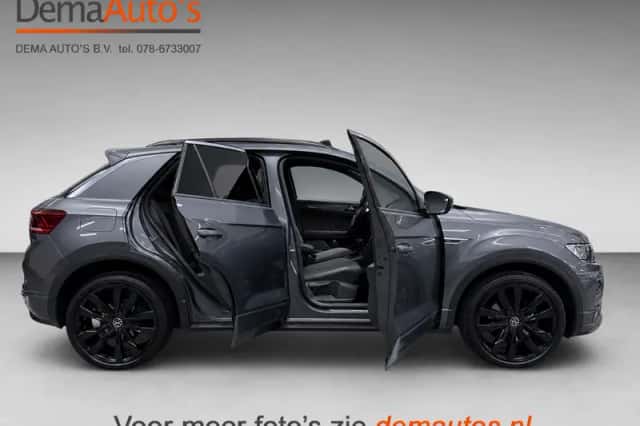 Volkswagen T-Roc (2021) thumbnail 4