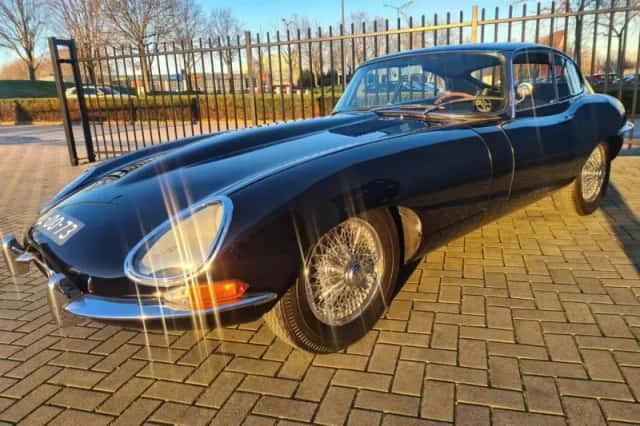 Jaguar E-Type (1967) thumbnail 2