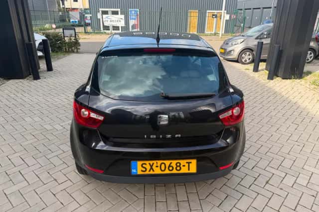 SEAT Ibiza (2008) thumbnail 3