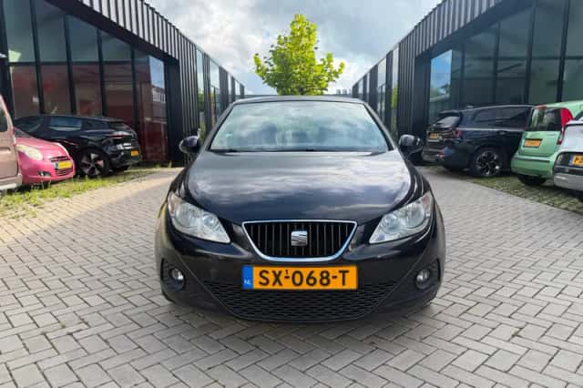 SEAT Ibiza (2008) thumbnail 5
