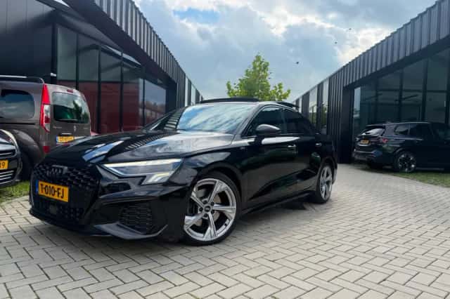 Audi A3 (2021) thumbnail 1