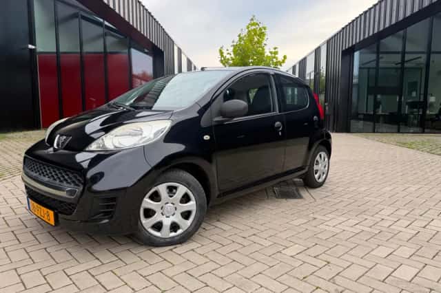 Peugeot 107 (2011) thumbnail 1