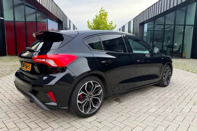 Ford Focus (2018) thumbnail 6