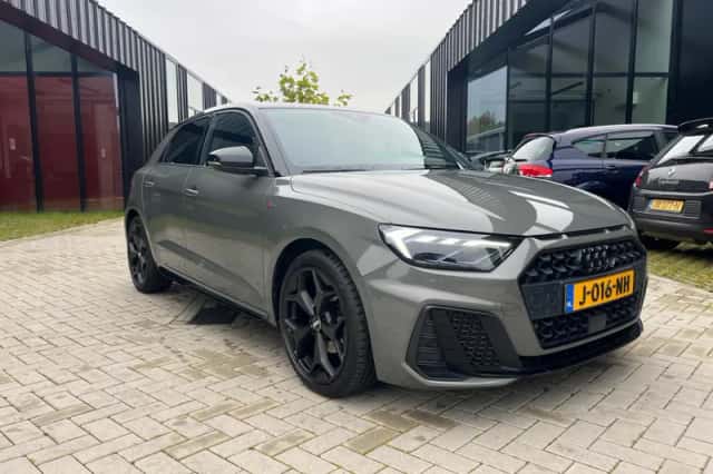 Audi A1 (2019) thumbnail 2