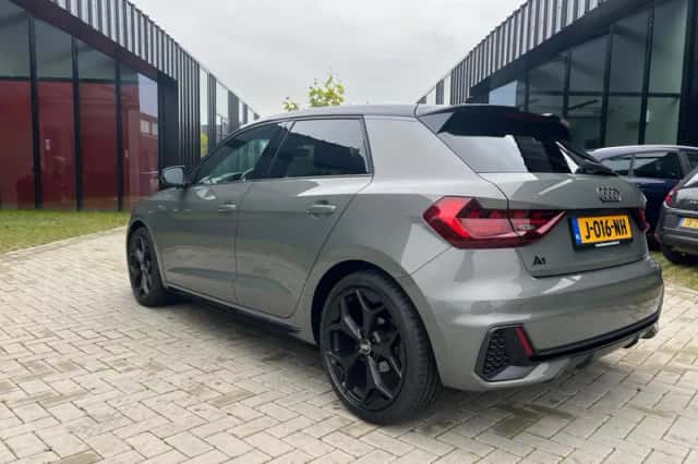 Audi A1 (2019) thumbnail 5