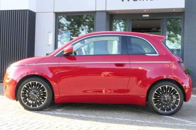 Fiat 500e (2024) thumbnail 5