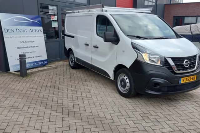 Nissan NV300 (2019) thumbnail 3