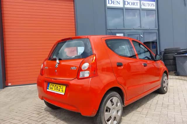 Suzuki Alto (2011) thumbnail 4