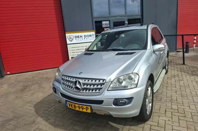 Mercedes-Benz M-Klasse (2006) thumbnail 1