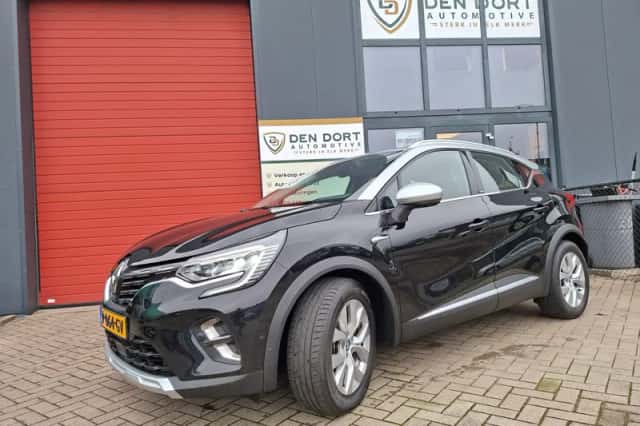 Renault Captur (2021) thumbnail 1