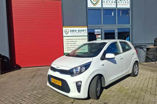 Kia Picanto (2022) thumbnail 1