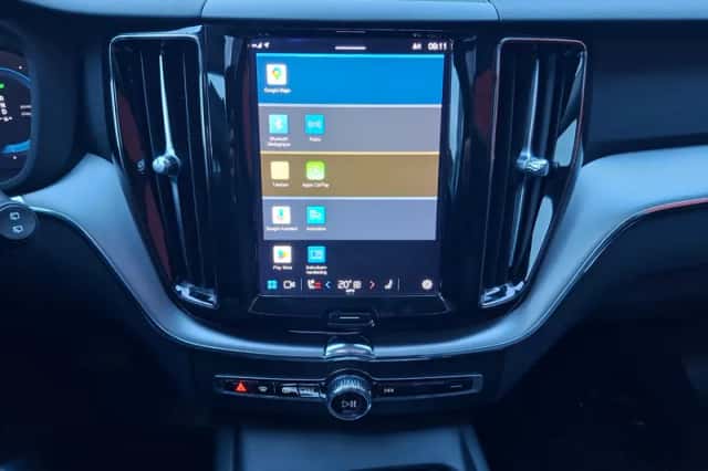 Volvo XC60 (2021) thumbnail 5