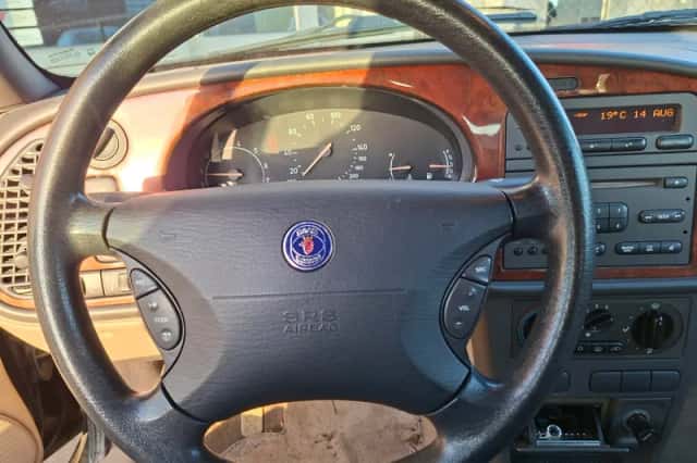Saab 9-3 (2000) thumbnail 6