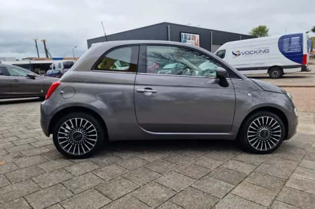 Fiat 500 (2018) thumbnail 3
