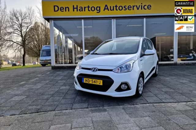 Hyundai i10 (2015) thumbnail 1