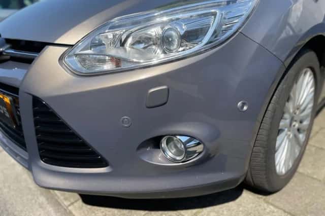 Ford Focus (2014) thumbnail 2