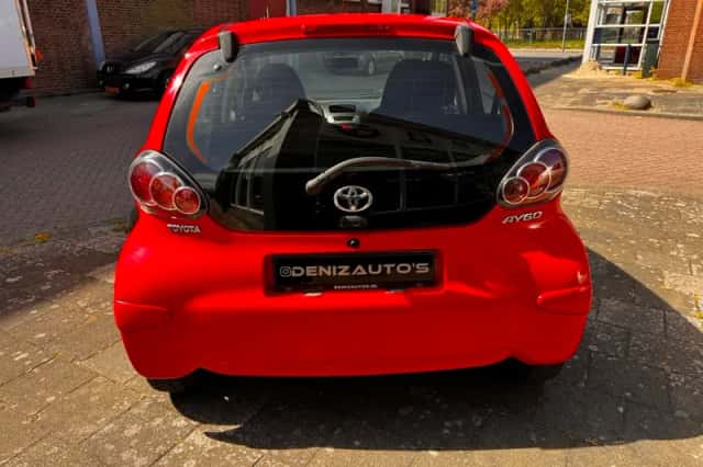 Toyota Aygo (2013) thumbnail 5