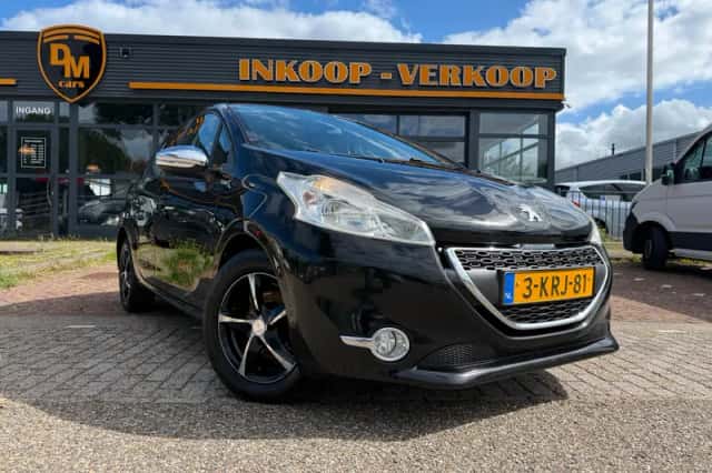 Peugeot 208 (2013) thumbnail 2