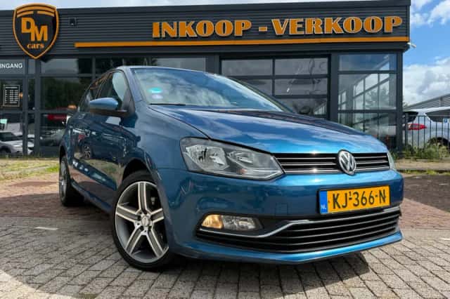 Volkswagen Polo (2016) thumbnail 1