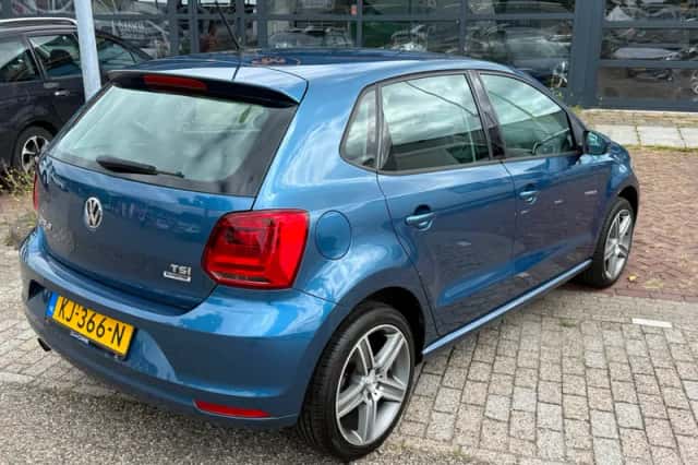 Volkswagen Polo (2016) thumbnail 5