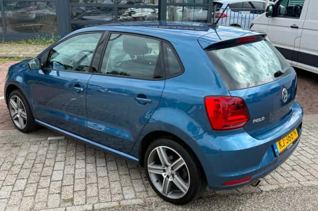 Volkswagen Polo (2016) thumbnail 6