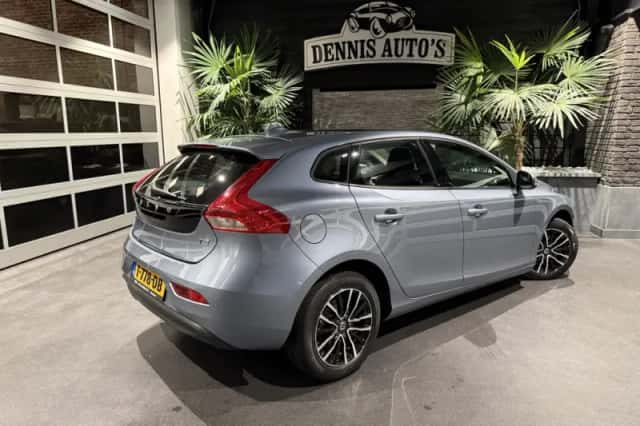 Volvo V40 (2019) thumbnail 4