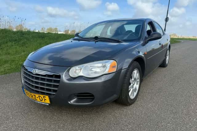 Chrysler Sebring (2005) thumbnail 1
