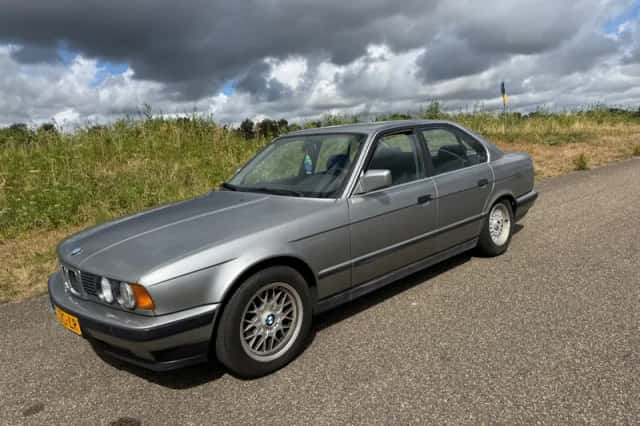 BMW 5-Serie (1989) thumbnail 3