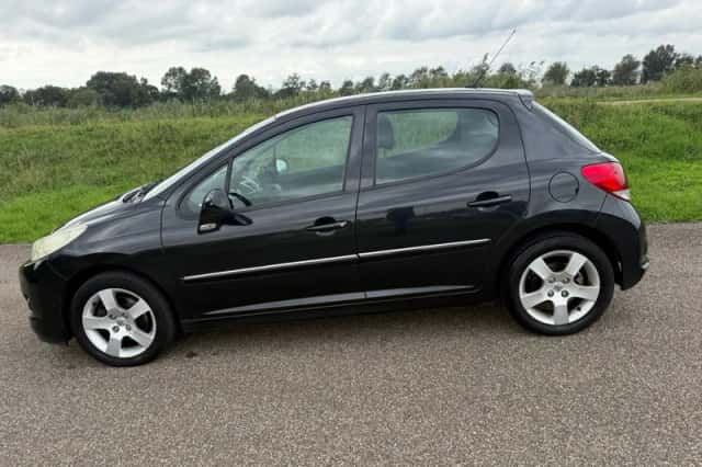 Peugeot 207 (2009) thumbnail 5