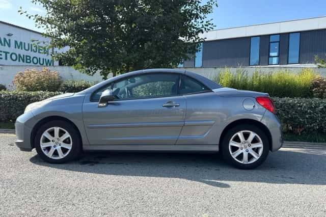 Peugeot 207 (2008) thumbnail 5