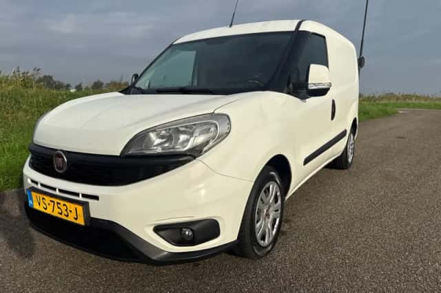 Fiat Doblò Cargo (2015) thumbnail 1