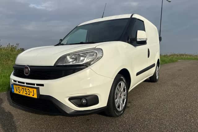 Fiat Doblò Cargo (2015) thumbnail 2