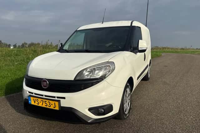 Fiat Doblò Cargo (2015) thumbnail 3
